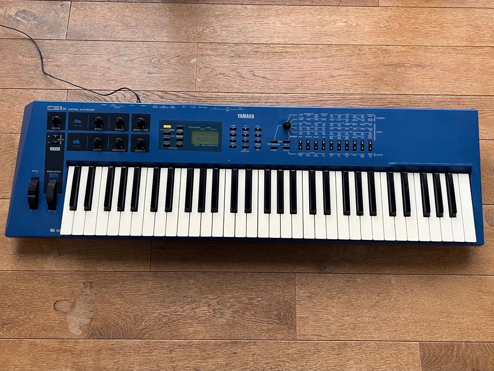 Yamaha CS1x Synthesizer Kaufen auf Ricardo