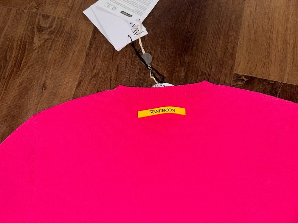 Jw Anderson Top: New JW Anderson cropped top - L – Nuovo e nell'imballaggio originale da St-Sulpice VD venduto da justine_hu 5