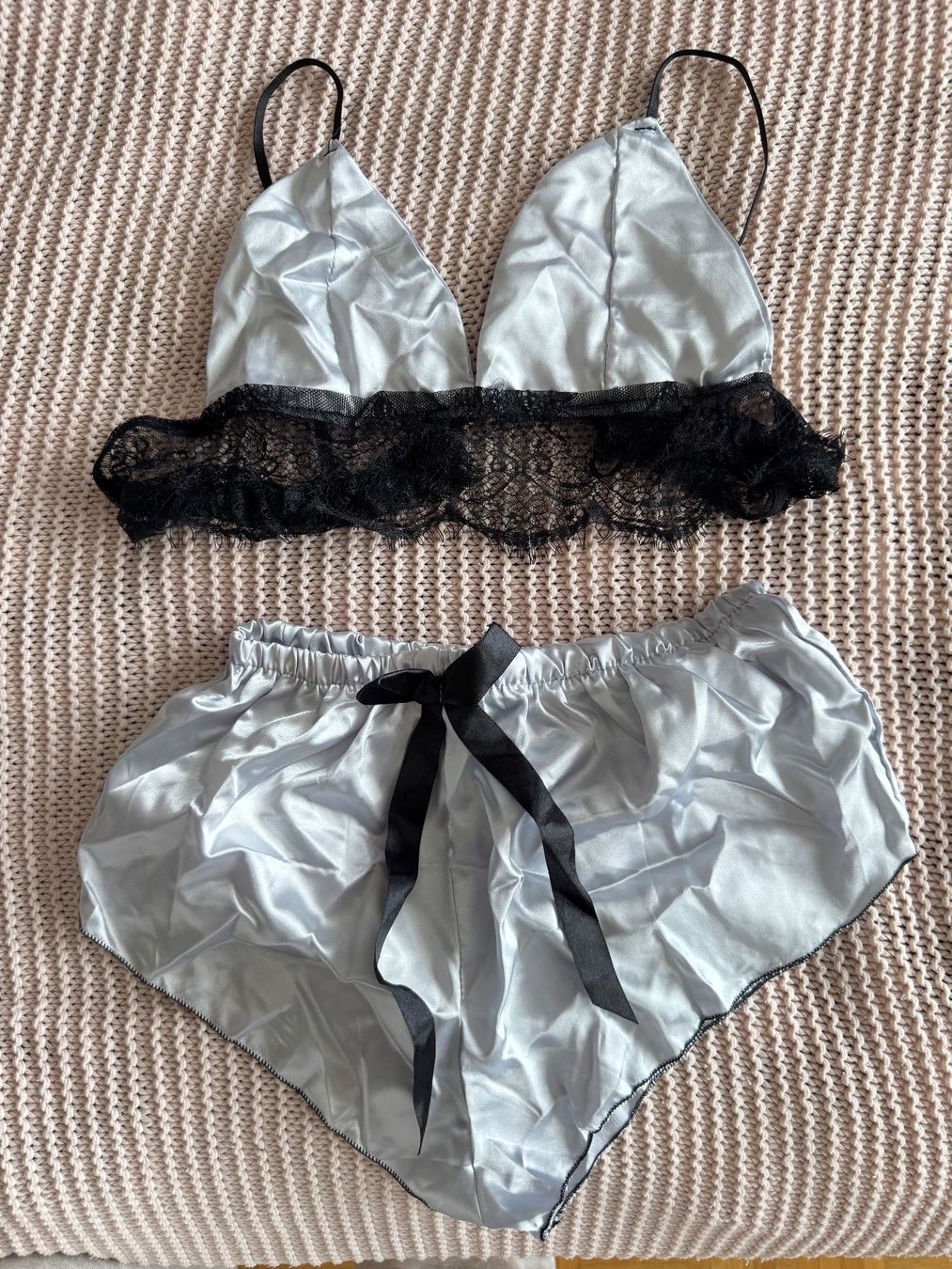 Negligees & Pigiami: Pyjama sexy gris noir – Nuovo (secondo la descrizione) da Montreux venduto da iza_peche8