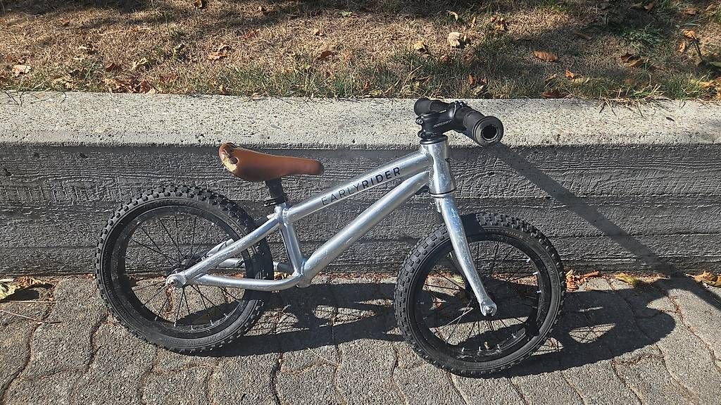 Fahrzeuge für Kinder: Early Rider 12" Laufrad – Gebraucht aus Langenthal von sal_2021