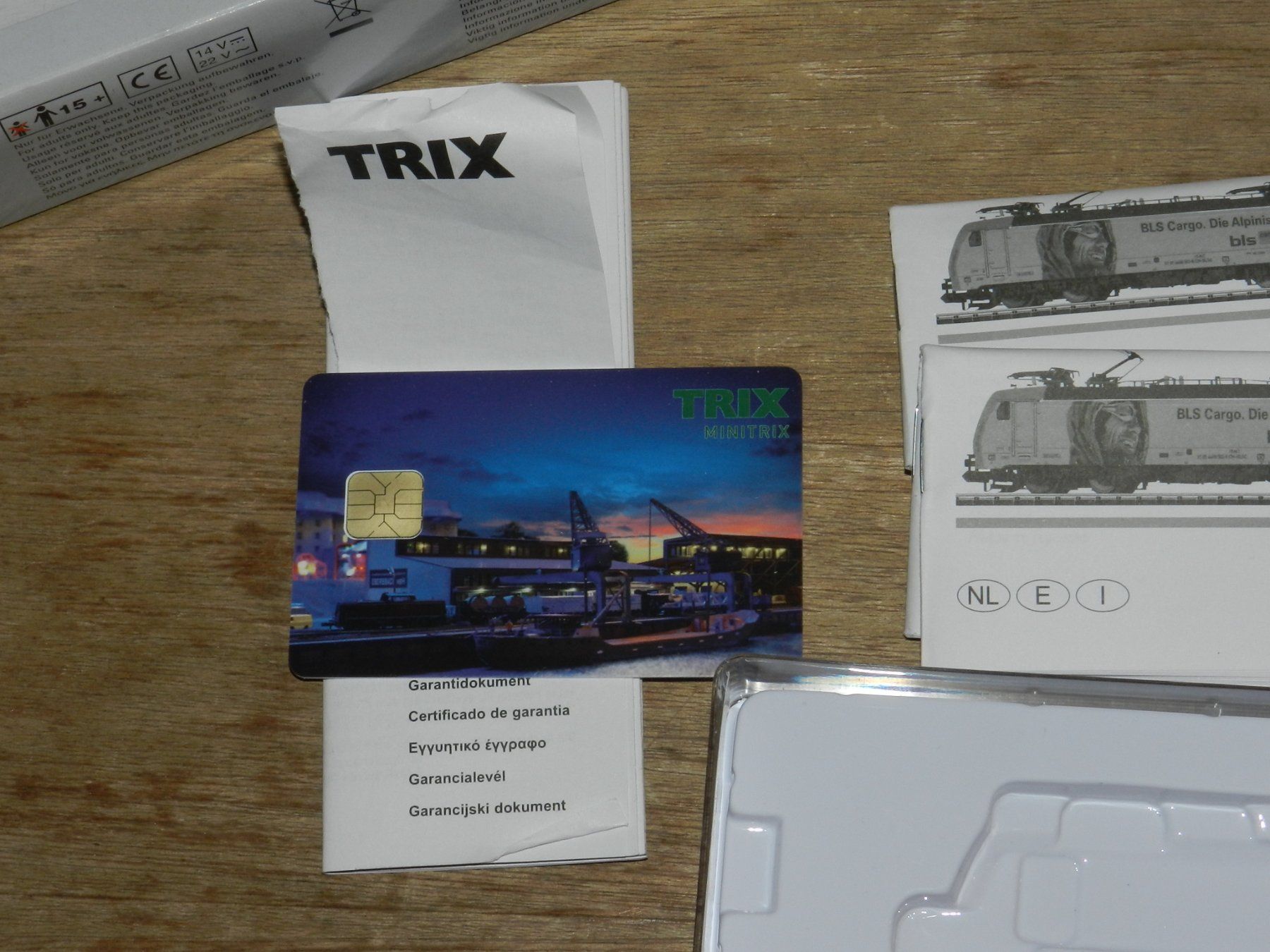 Trix Modelleisenbahnen: Minitrix Spur N Digital E Lok BLS Cargo – Gebraucht aus Jona von  7