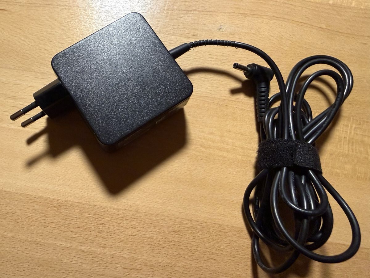 Caricabatterie: Superer Netzteil SP200325V 65W – Usato da Dussnang venduto da sho_7kvb