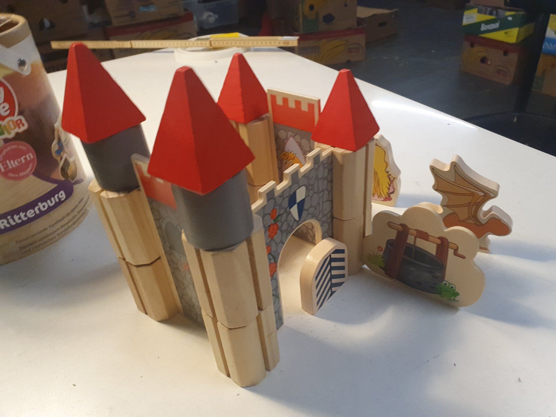 Giocattoli: Playtive Ritterburg – Usato da Zürich venduto da loosebone 4