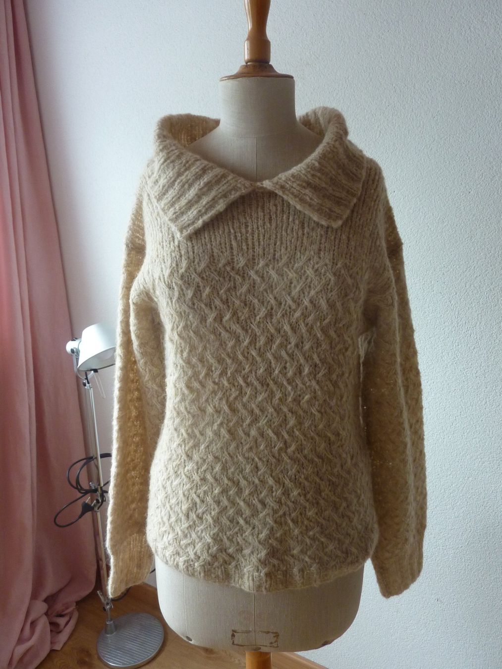 Pullover & Sweatshirts: Strickpullover, beige 34/36 kuschelweich – Neu (gemäss Beschreibung) aus Waldstatt von Kananaskis1 1
