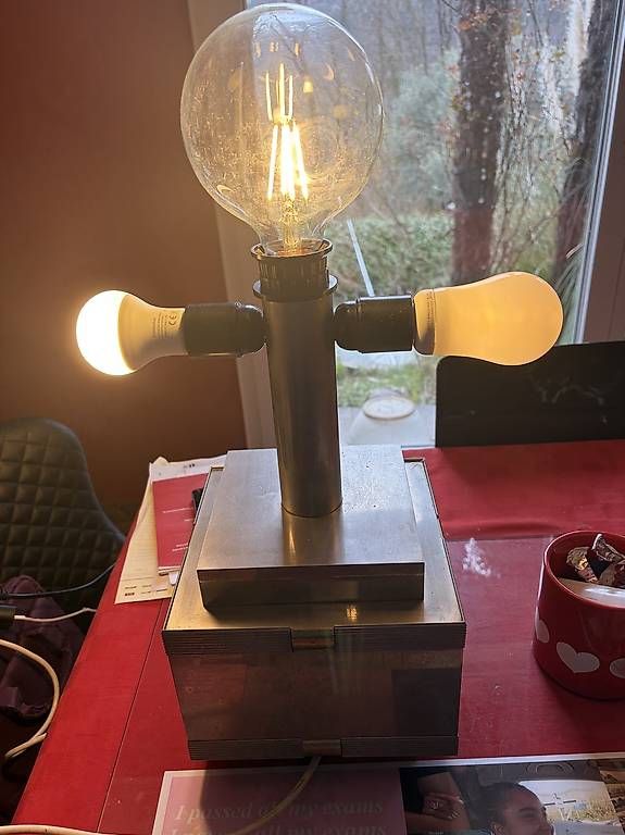 Lampade: lampada  – Usato da Davesco-Soragno venduto da ele_vxg5 1