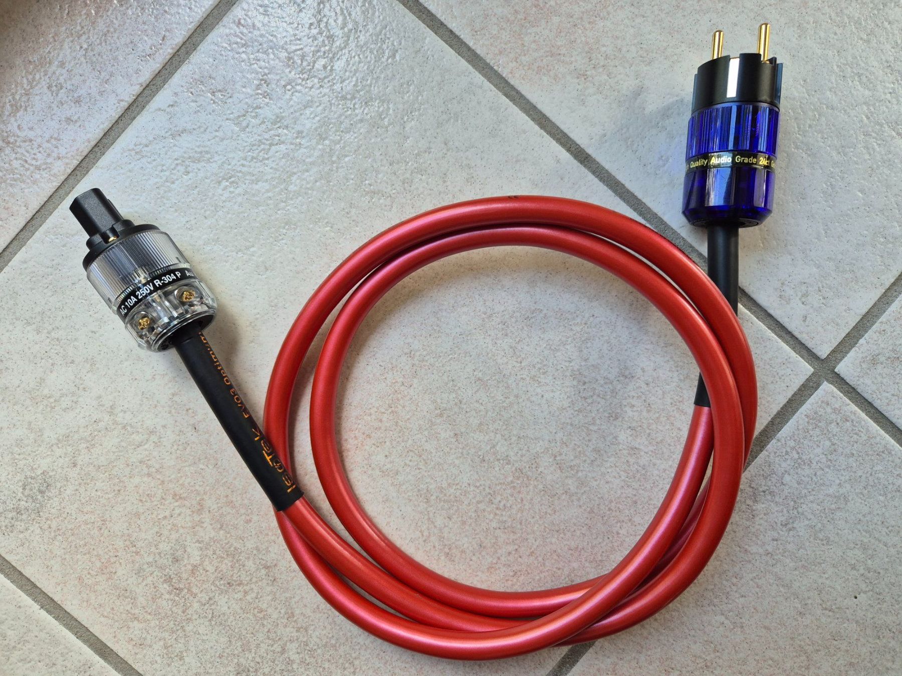 Isotek Cavi: Isotek EVO3 Optimum Netzkabel Sonderangebot – Usato da Beringen venduto da 2015ursh