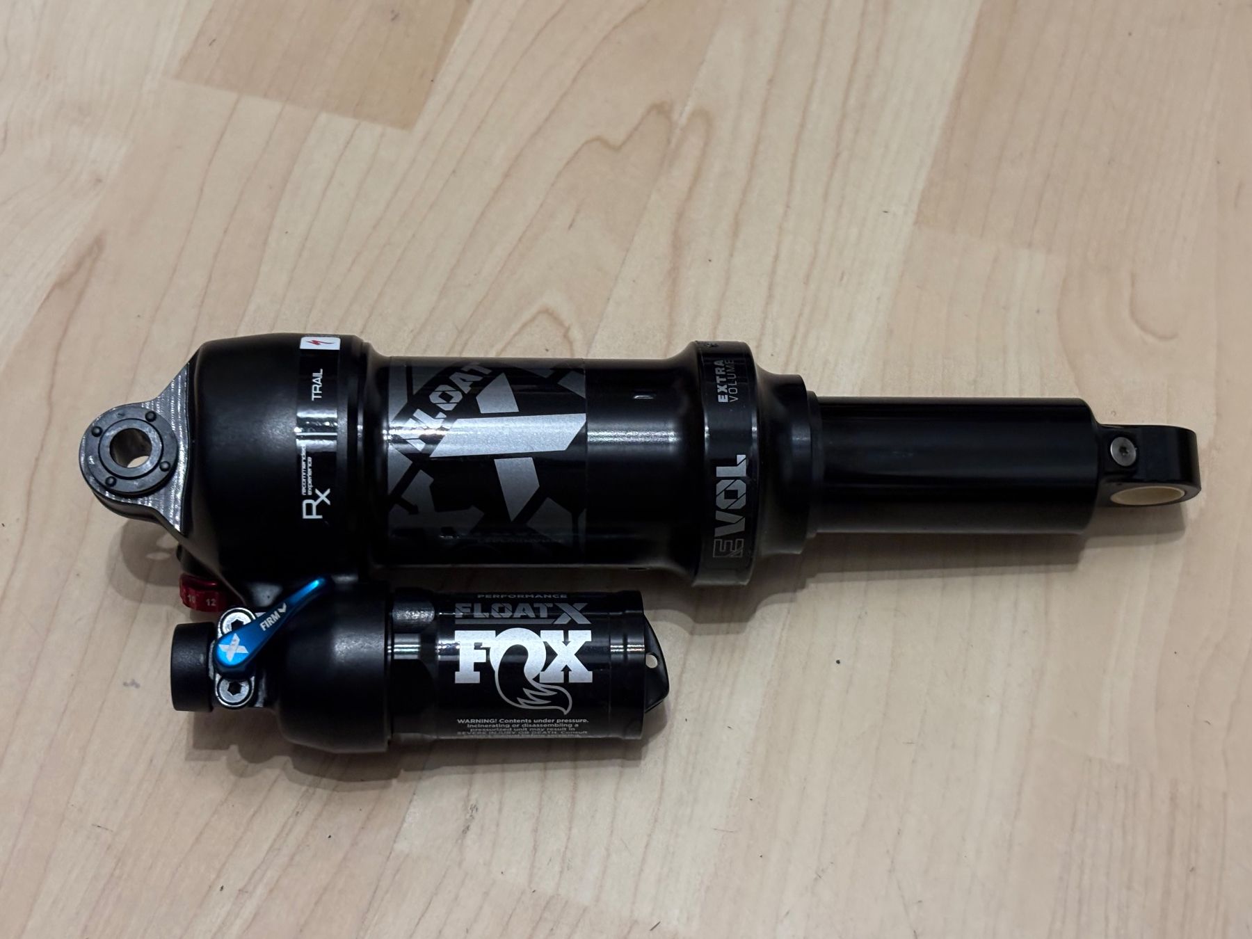 Fox Pièces détachées: Fox Float X Performance Dämpfer aus Levo SL 2024 ab 1.-! – D'occasion à Aesch BL par Gonzo328i
