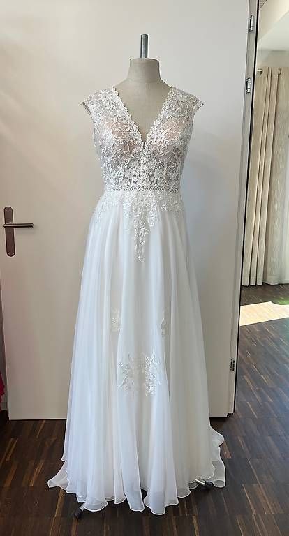 Kleider: Hochzeitskleid – Gebraucht aus Emmen von Lare1505