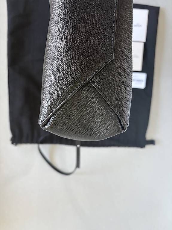 Celine Borse da donna: Celine Céline small vertical cabas tasche neu phoebe philo – Usato da Zürich venduto da ann_wm9j 1