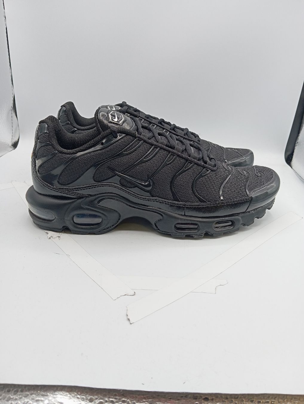 Nike Scarpe da uomo: Nike Air Max Plus (EU43) – Nuovo (secondo la descrizione) da Schaffhausen venduto da outlez