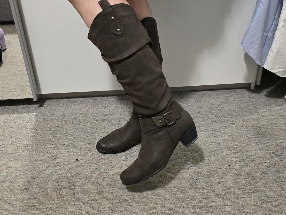 Scarpe da donna: Stiefel Grösse 39 – Usato da Chur venduto da Mikymiki