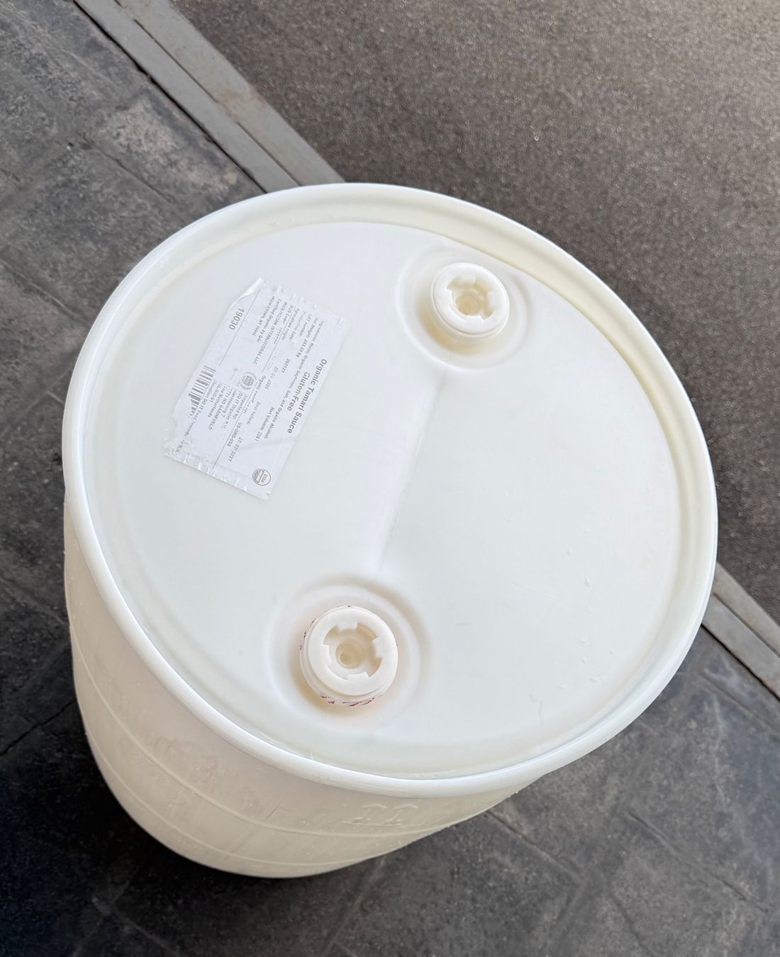 Abreuvoirs & Auges: IBC CONTAINER MIT KUNSTSTOFFFASS – D'occasion à Schlieren par VintageType 5