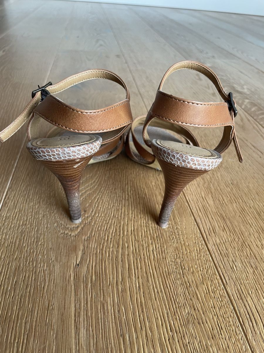 Esprit Scarpe da donna: High Heels / Riemen Sandalen – Usato da Aarwangen venduto da erd_ngx8 5