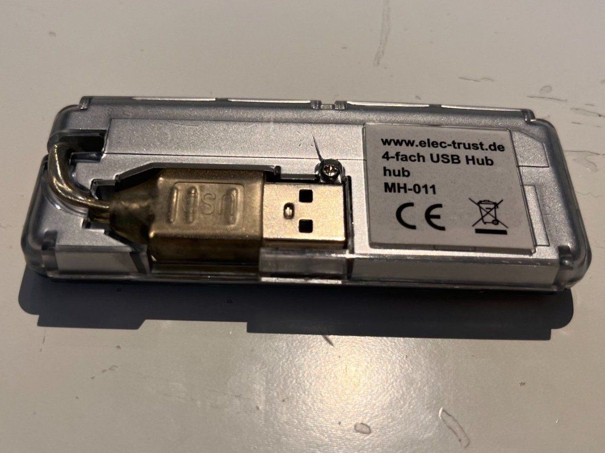 Hubs & Switches: USB 4-Weg Hub – Gebraucht aus Bern von PJB 1