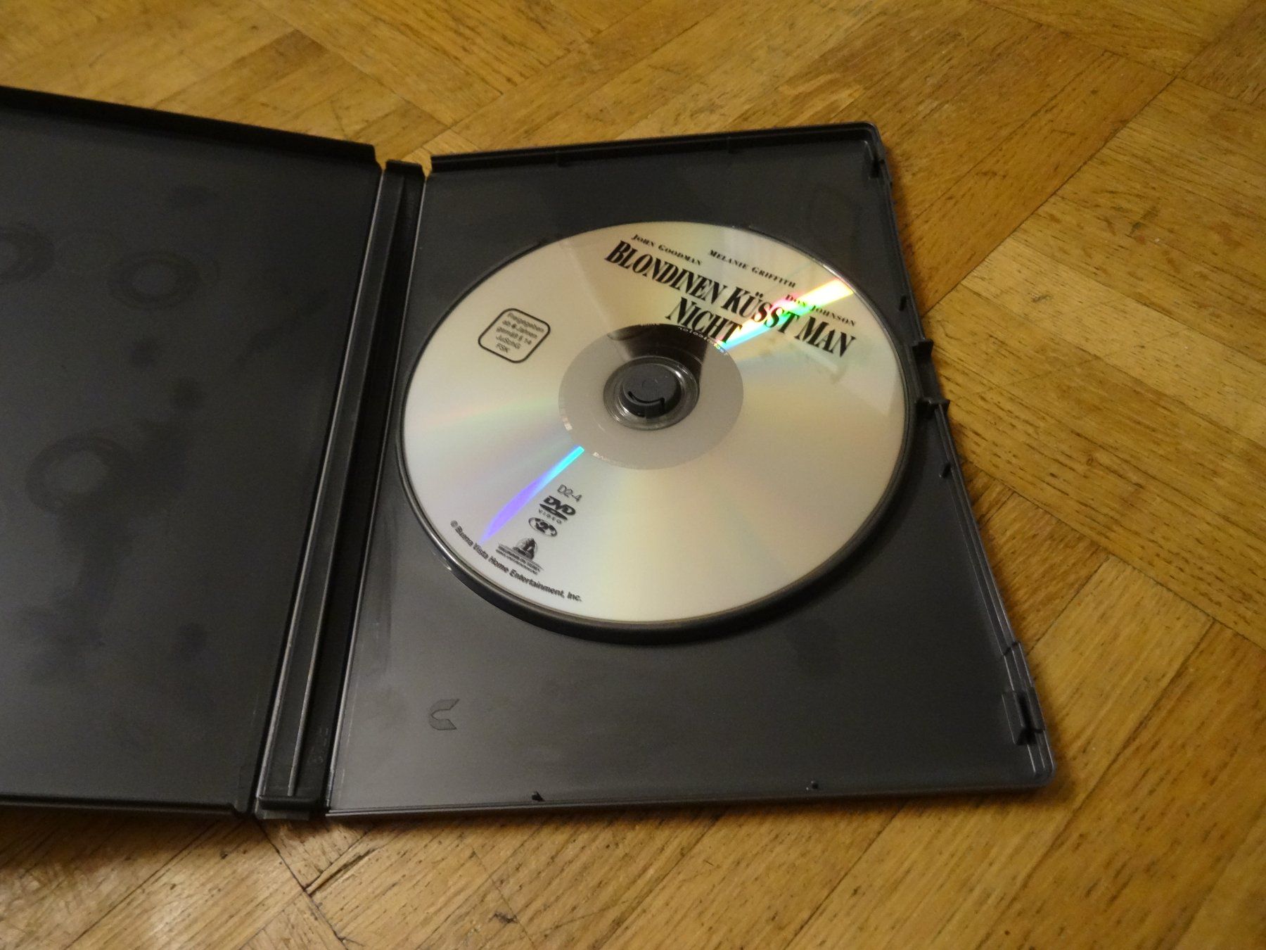 Tutti i DVDs: DVD Blondinen küsst man nicht – Usato da Olten venduto da Disc-Verkauf 1