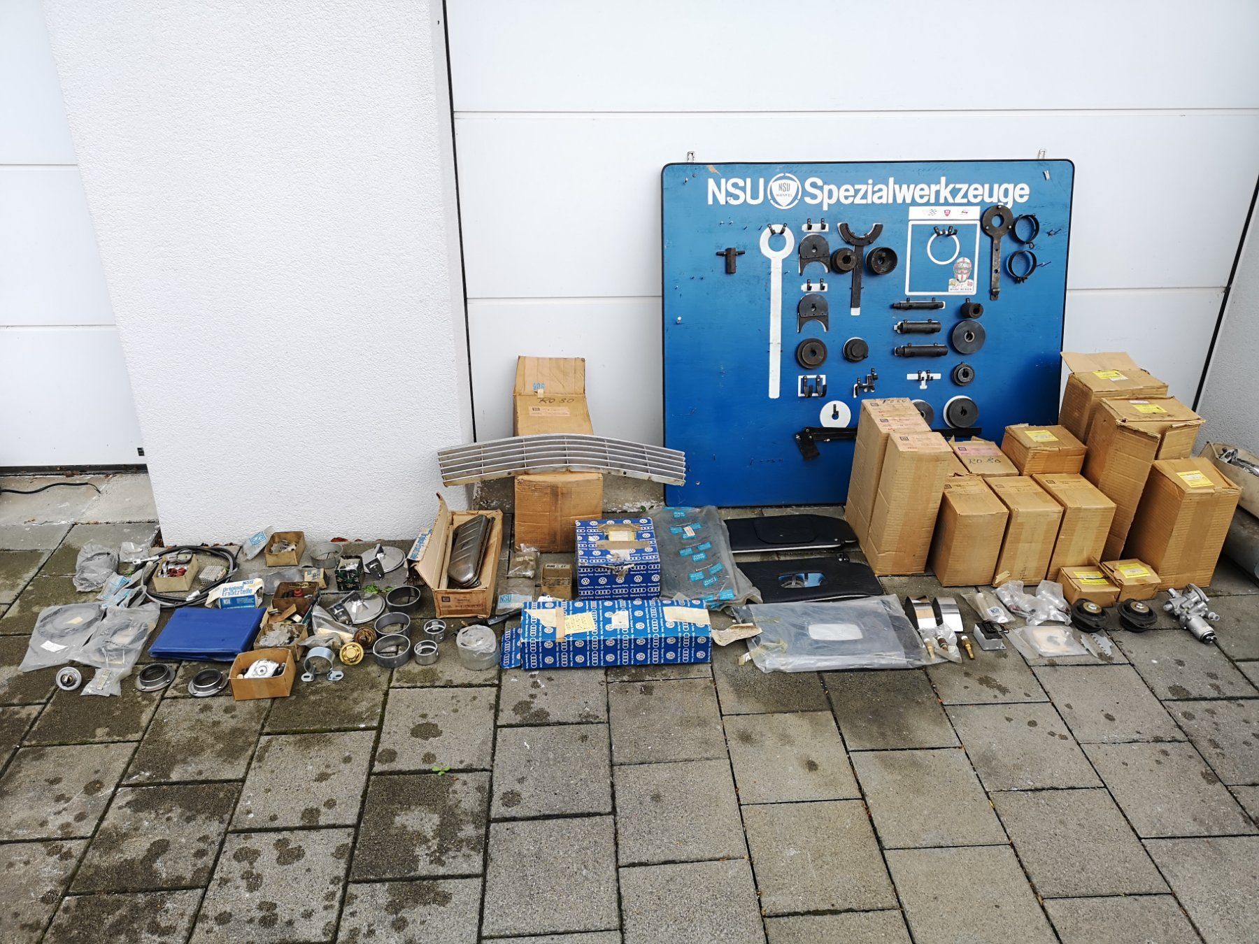 NSU Tutti pezzi di ricambio auto: NSU Ro80 – Usato da Höfen b. Thun venduto da Sweetjona