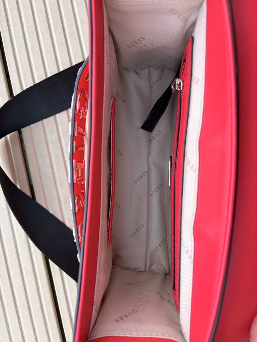 Guess Borse da donna: Guess Cross body bag rot – Nuovo (secondo la descrizione) da Zürich venduto da Joyce2003 4