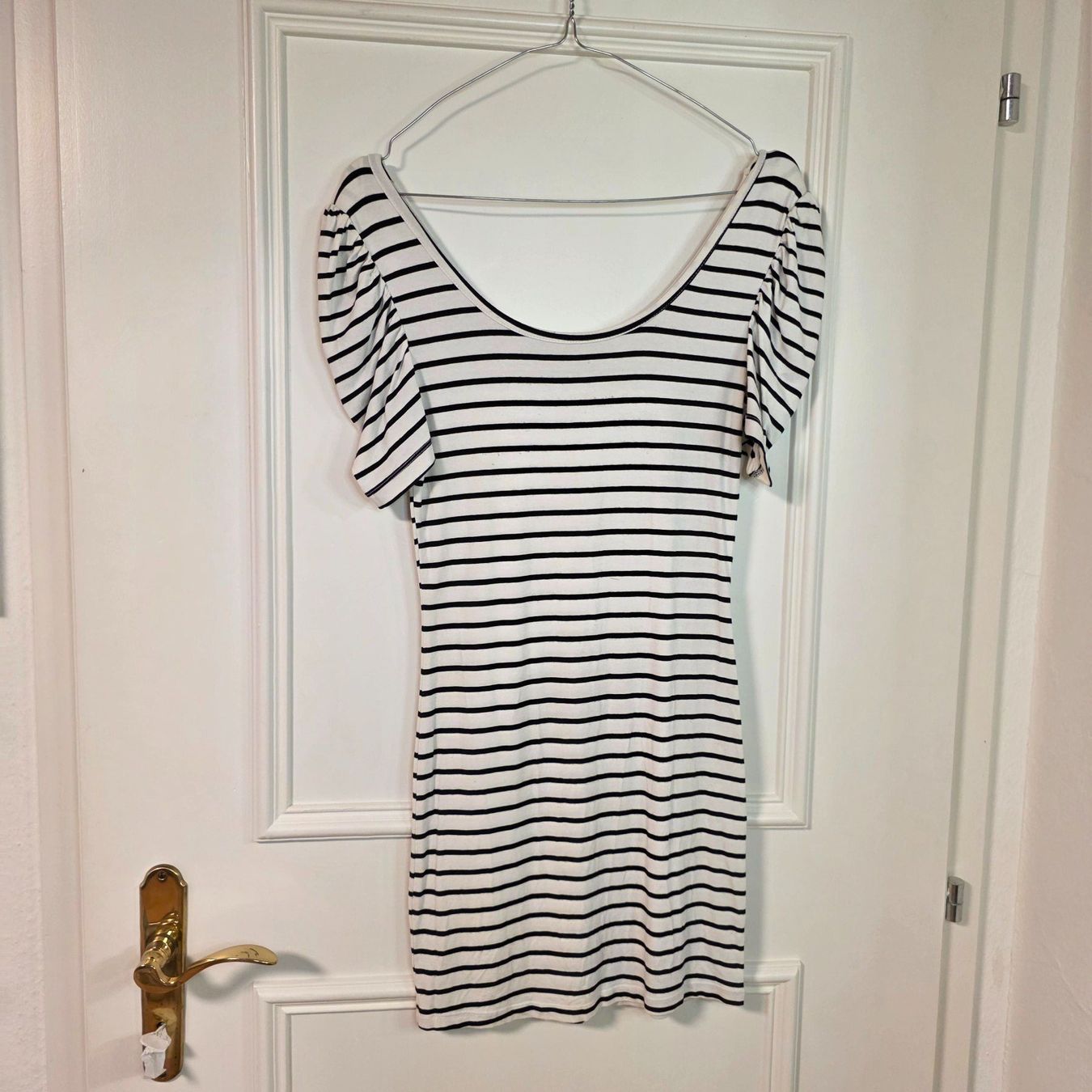 Robes: Sommerliches Mini-Kleid mit Streifen, Gr. M – D'occasion à Wald ZH par CapLux 2