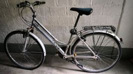 Topbike Damenvelo 28" – fahrbar, renovierungsbedürftig