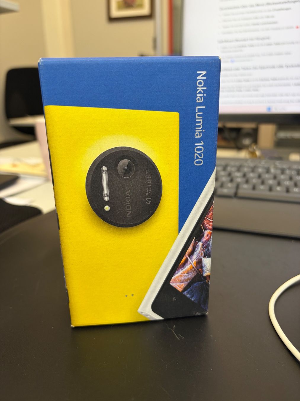 Nokia Handys / Smartphones: Nokia Lumia 1020 + Kamera Grip – Neu (gemäss Beschreibung) aus Aarburg von Wendepunkt_Fundgrube