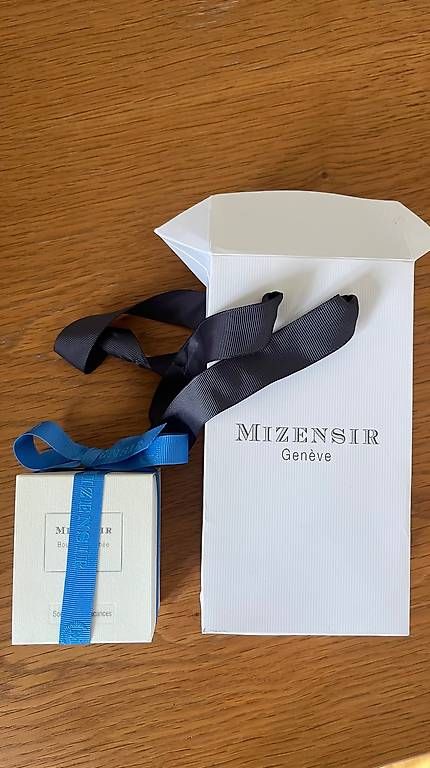Candele: Bougie parfumée Mizensir - souvenirs de vacances – Usato da Genève venduto da mar_k5bv
