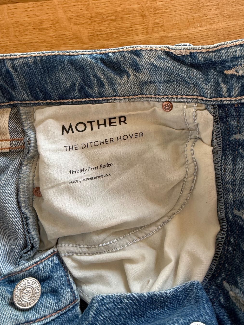 Jeans: Mother The Dichter Hover 25 – Gebraucht aus Dübendorf von gas_2wcn