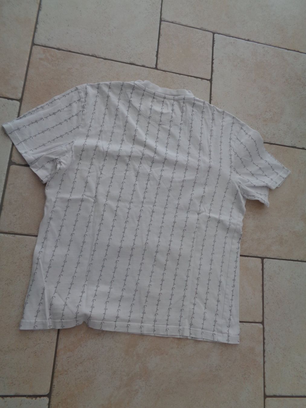 T-Shirts: Shirt Kani  Grösse S – Gebraucht aus Kreuzlingen von Robi-2003 2