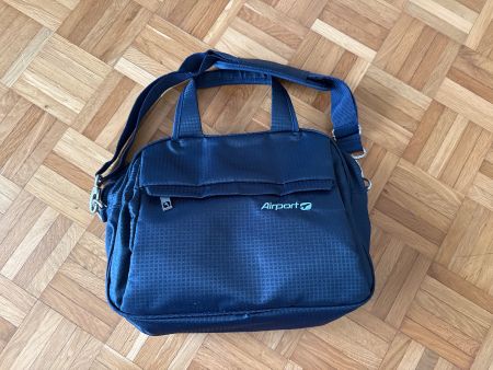 AIRPORT Kosmetiktasche / Necessaire
