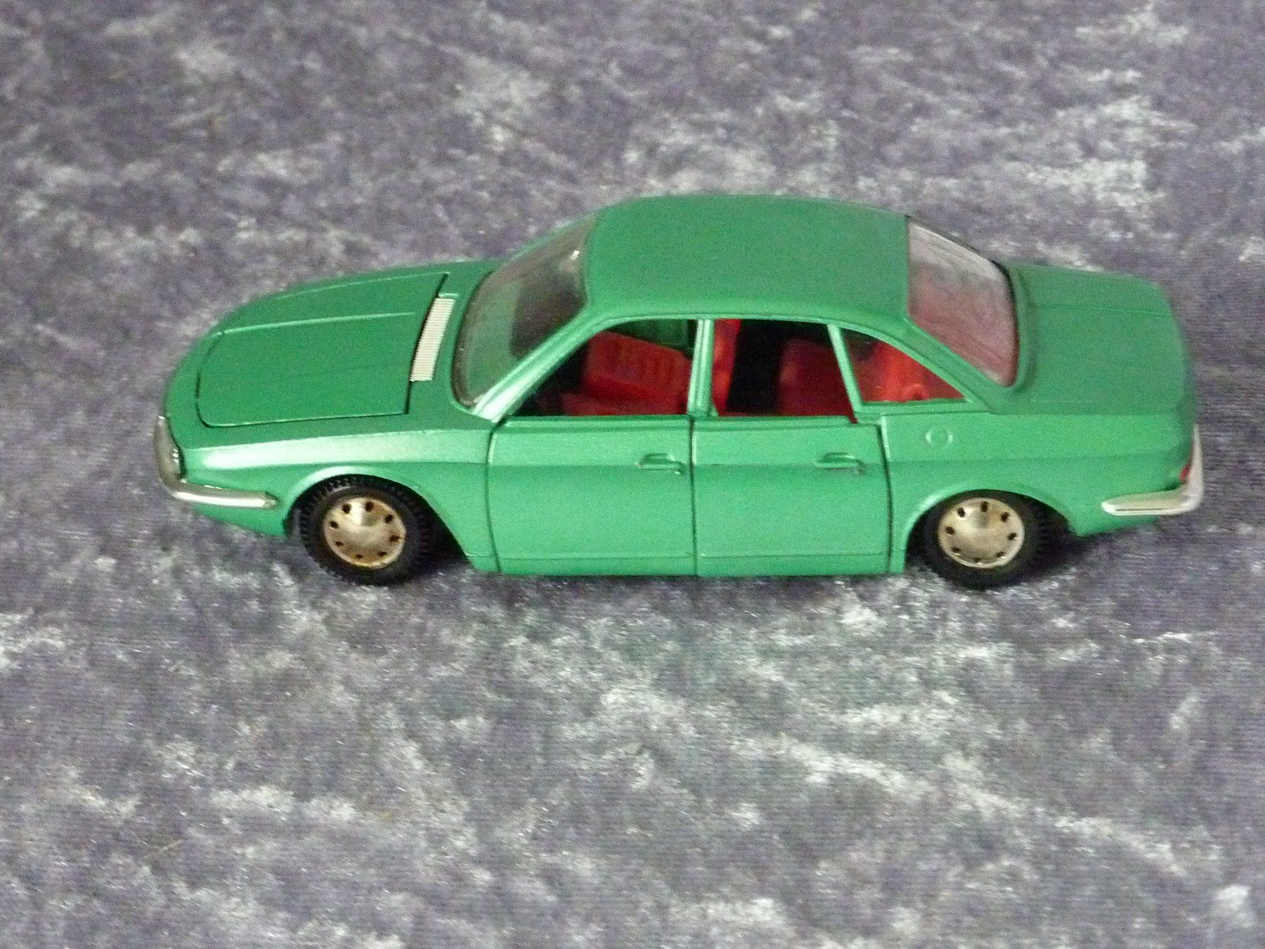 NSU Modellautos: NSU RO 80  1:43 – Gebraucht aus Dürrenäsch von modellautos4you 1