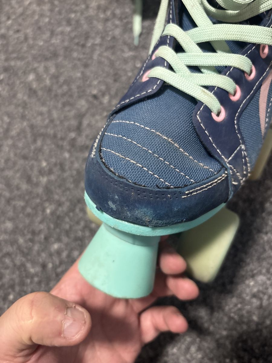 Rio Roller Pattini in linea & Pattini a rotelle: Rio Roller, Gr. 35, Rollschuhe, Mädchen, türkis – Usato da Winterthur venduto da Ticinese79 8