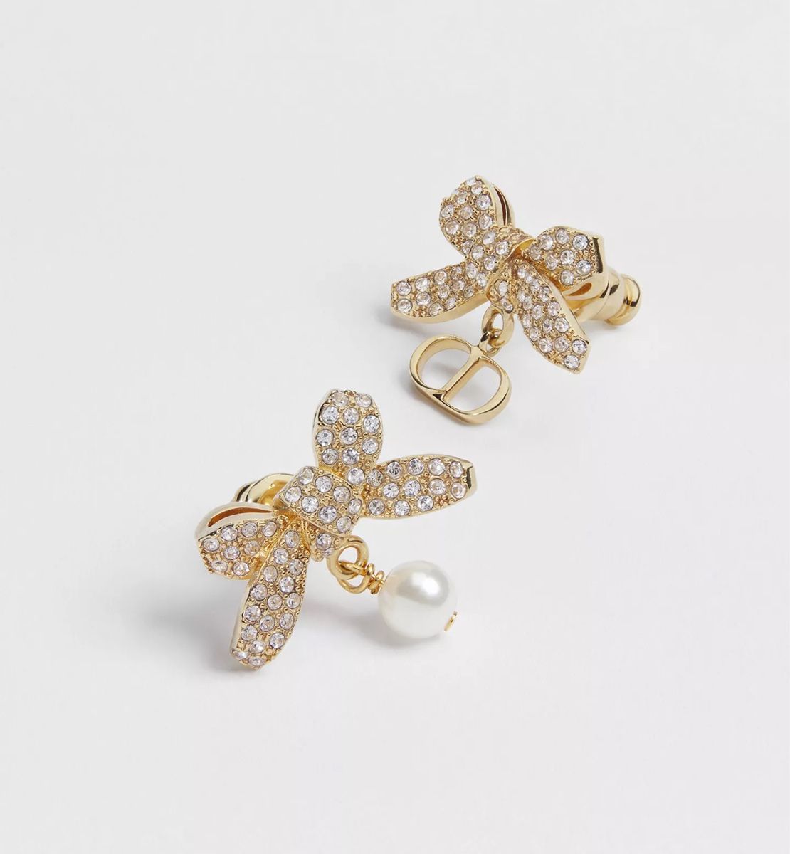 Boucles d'oreille: Dior Delicate Bow Earrings – Neuf (Voir description) à Luzern par sas_r89l