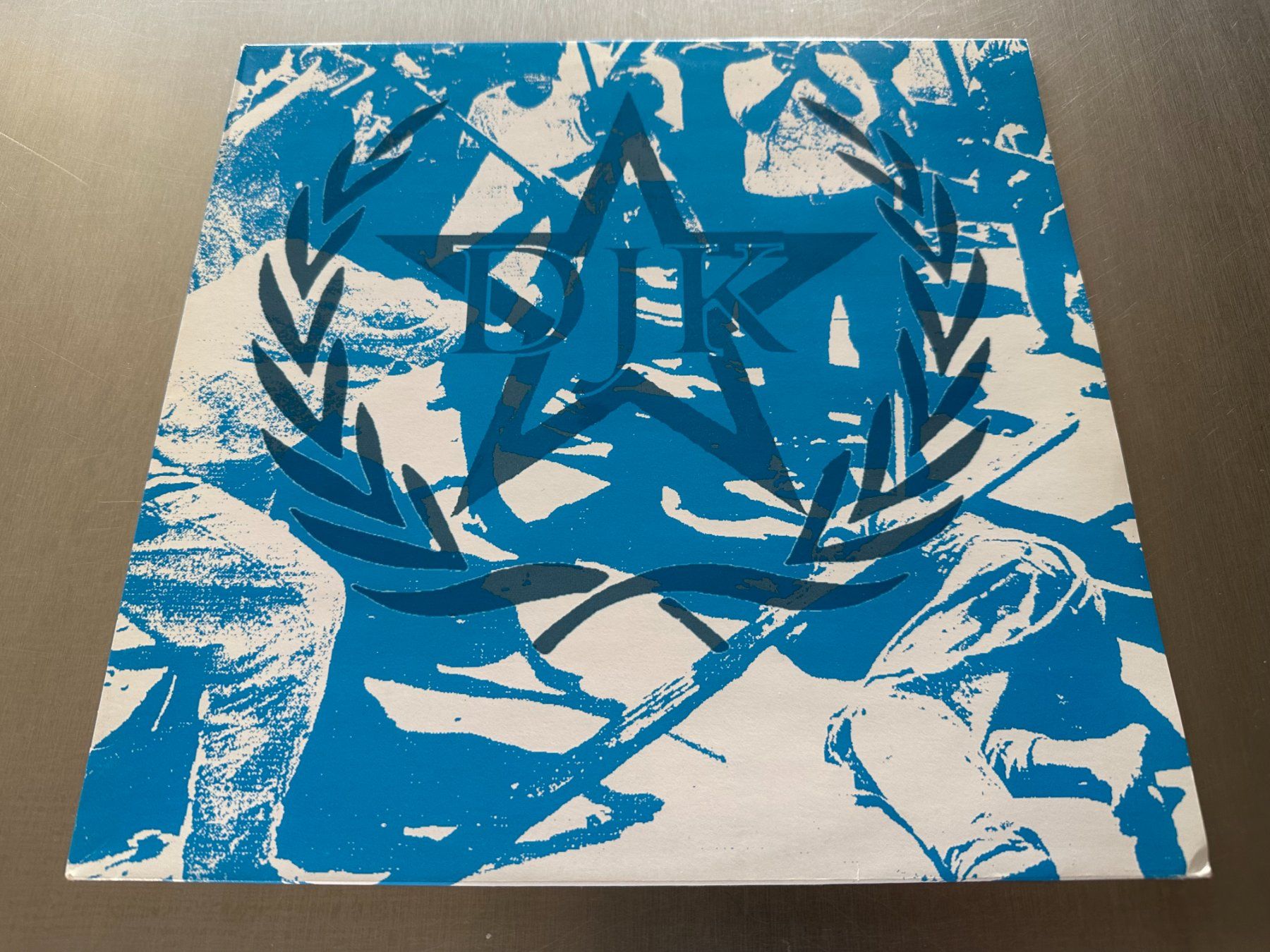 Dischi in vinile: DJK LP GLORIOUS DAYS - HEAVY ELECTRONICS - INDUSTRIEL – Usato da Sion venduto da jaipur1401