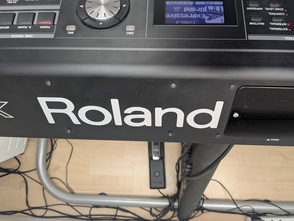 Roland Strumenti musicali: Roland RD-700GX Stagepiano – Usato da Altendorf venduto da privateclient 5