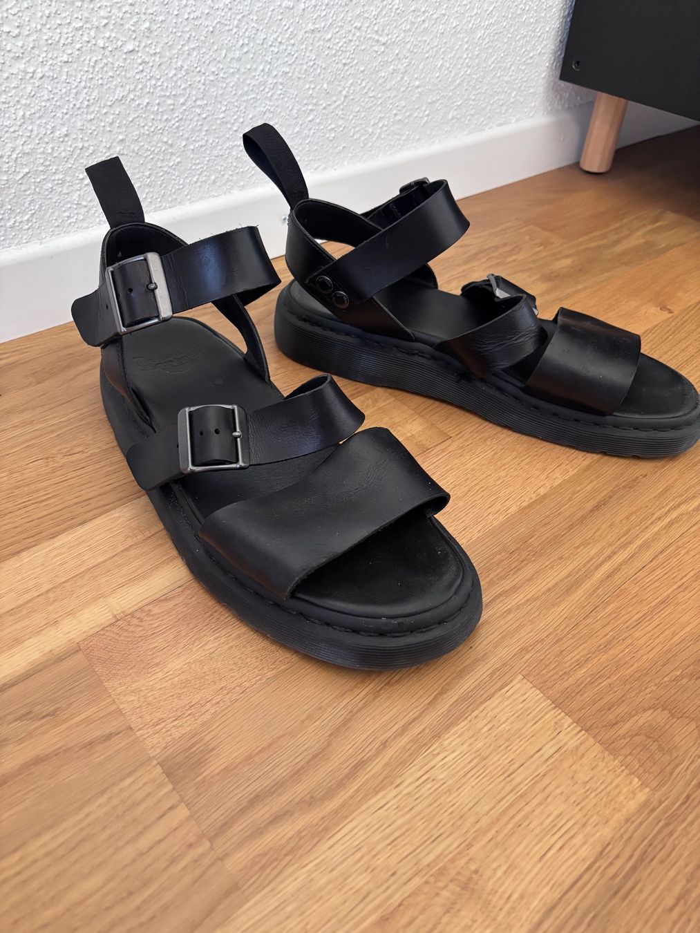Dr. Martens Scarpe da uomo: Sandales Dr. Martens – Usato da Nidau venduto da fra27 1