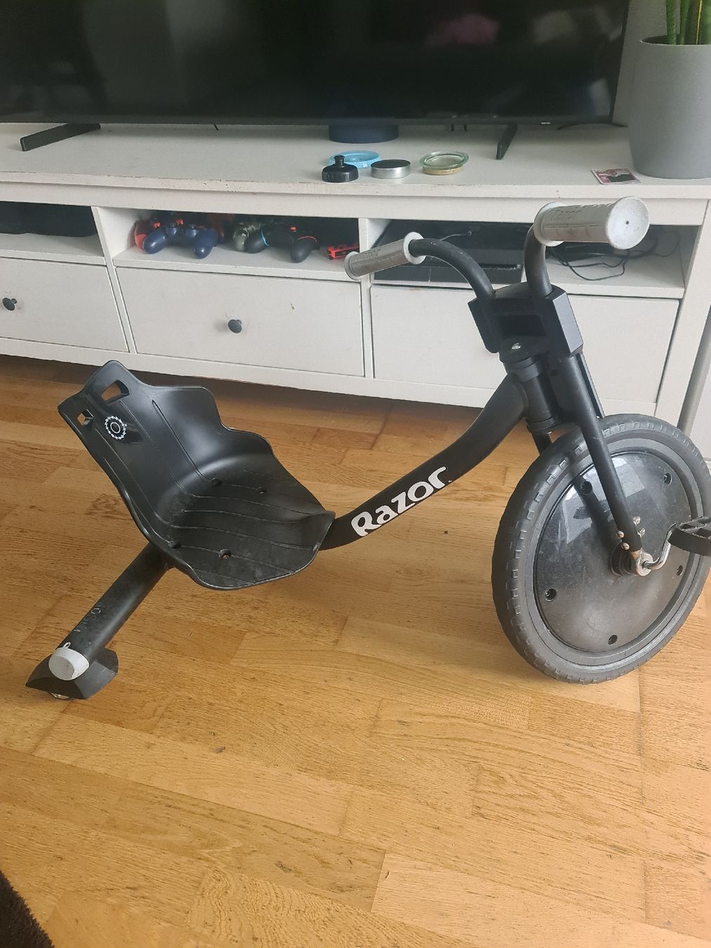 Fahrzeuge für Kinder: Razor Rip Rider, ca. 1,5 jährig – Gebraucht aus Wagen von Squirrel2011