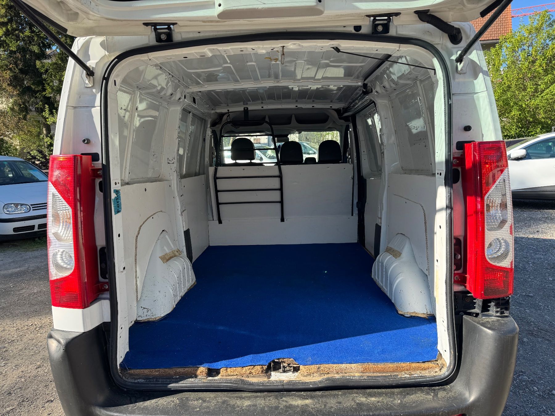 Peugeot Nutzfahrzeuge: Peugeot Expert 1.6 HDI – Gebraucht aus St. Gallen von AutoSG 5