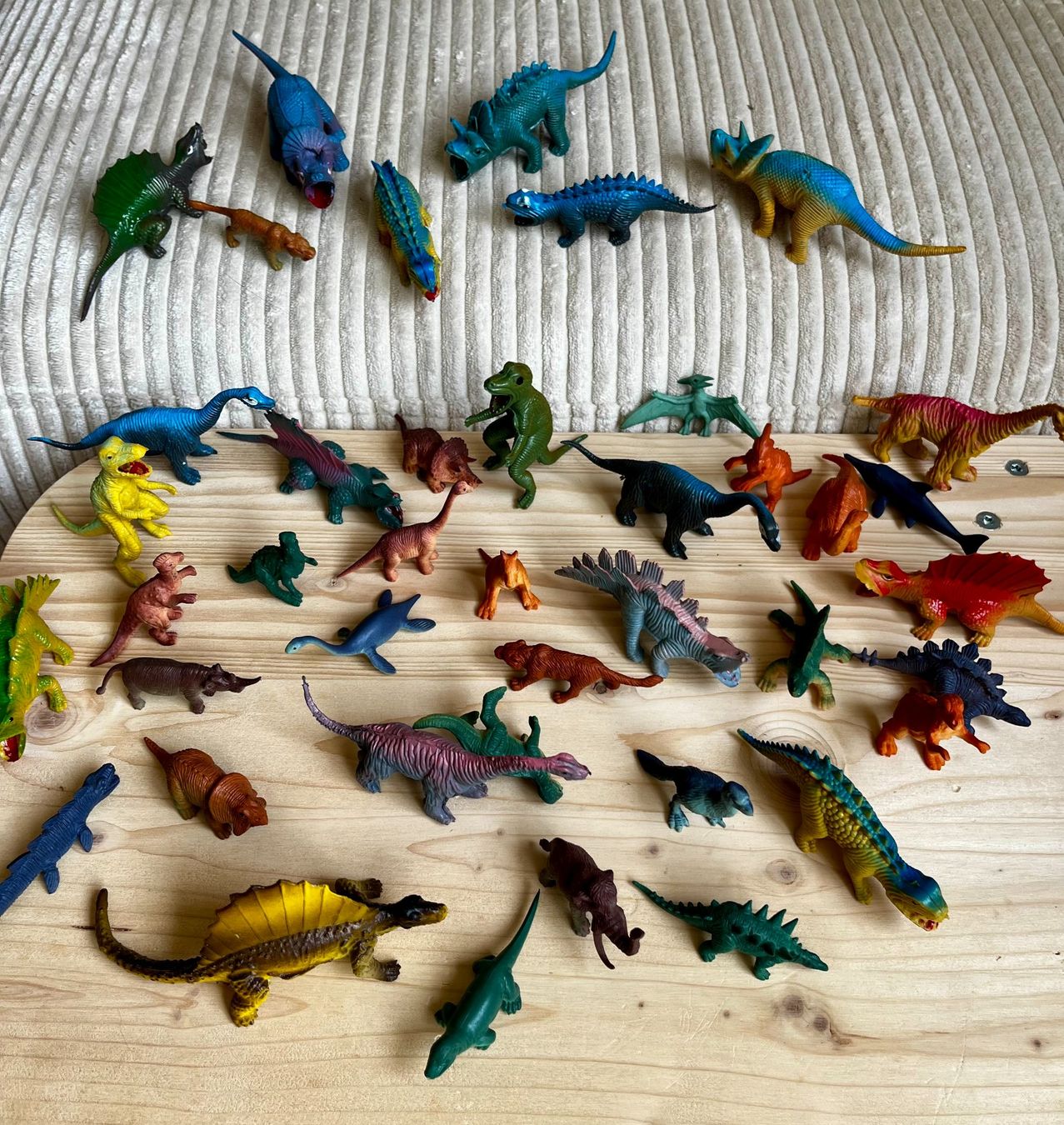 Figuren: Dinosaurier Figuren Sammlung – Gebraucht aus Zürich von Allrounders 1