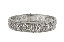 Antikes Armband 18K mit 210 Diamanten Blumen Motiv *S4501