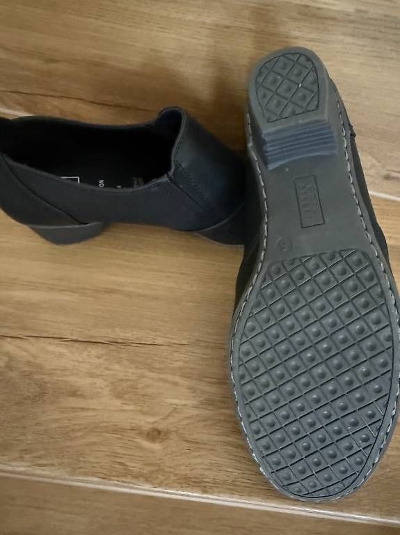 Scarpe da donna: Damenschuhe schwarz Gr 39 – Usato da Rupperswil venduto da Dexaner59 3