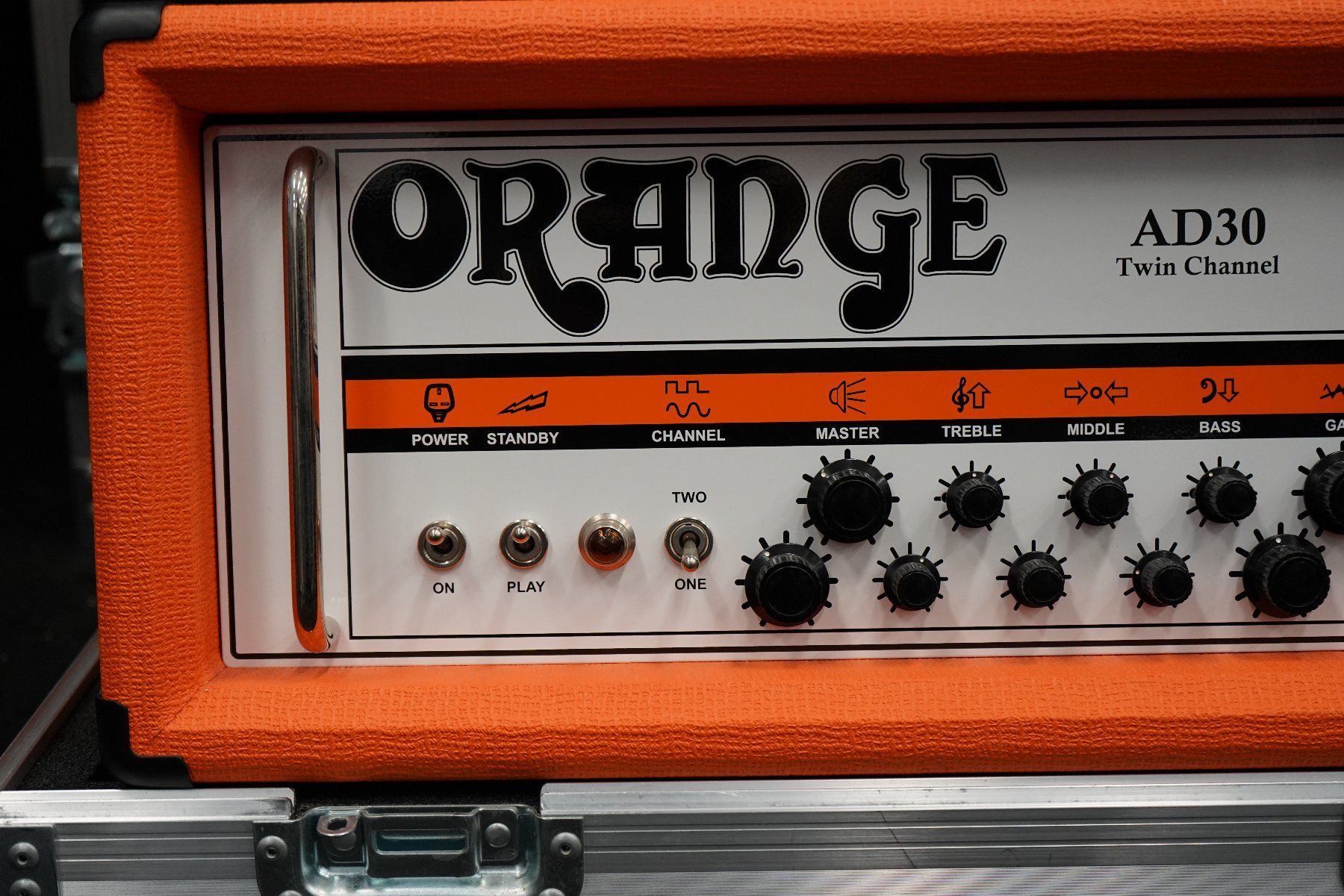 Verstärker: Orange AD30HTC & PPC212 Cabinet inklusive 2x passende Cases – Gebraucht aus Ortschwaben von Musictrade 2