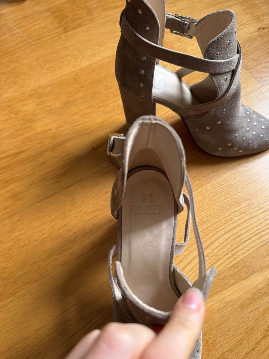 Scarpe da donna: Suede Ankle Boots - Size 39 – Nuovo (secondo la descrizione) da Zürich venduto da lcblmr 3