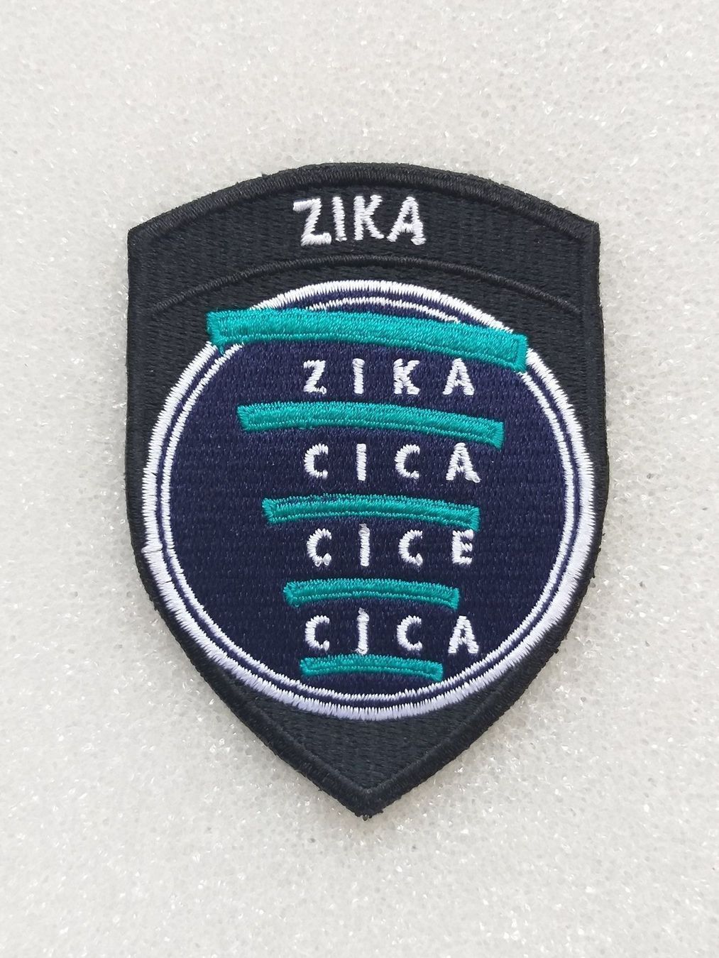 Plaquettes & Badges: Verbandsabzeichen ZIKA – D'occasion à Bauma par SwissMilitaria