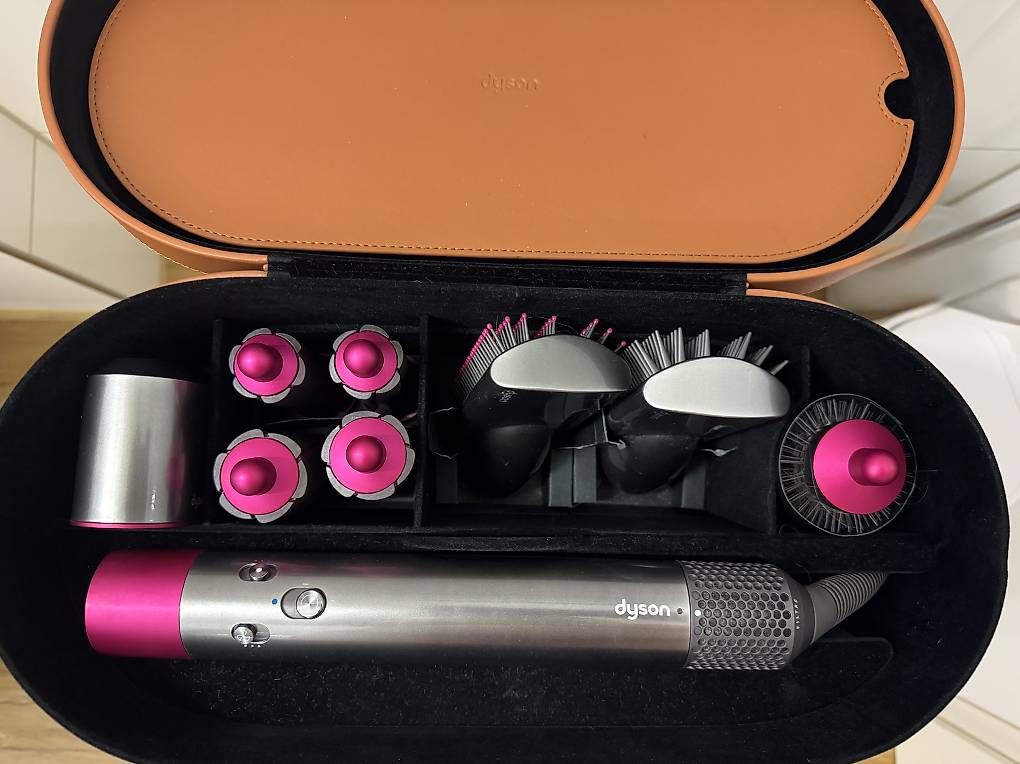 Dyson Sèche-cheveux: Dyson Airwrap – D'occasion à Bazenheid par GjesikaD