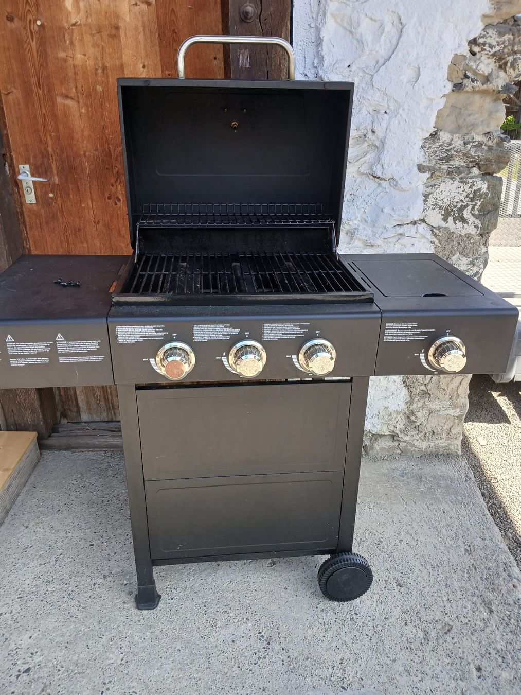 Griglie: Gasgrill – Usato da Obfelden venduto da Alf2005