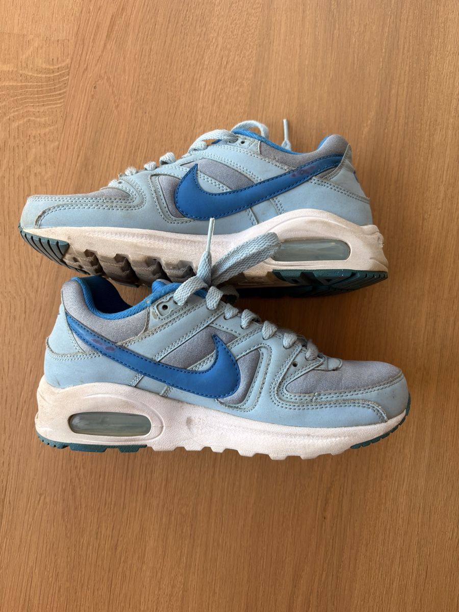 Nike Herrenschuhe: Nike Air Max Sneaker Grösse 37.5 gebraucht – Gebraucht aus Zürich von lilyluar