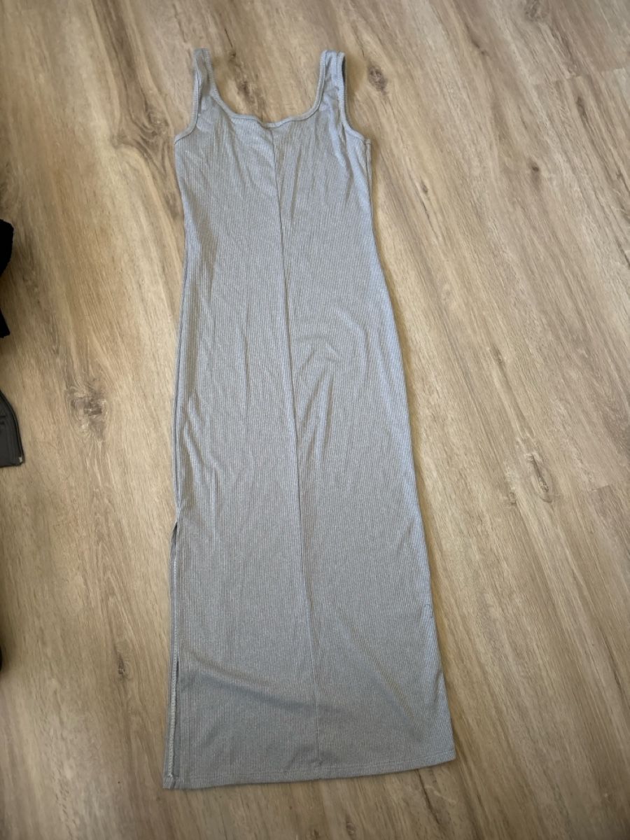 Vestiti: Robe longue grise taille S  – Nuovo (secondo la descrizione) da Delémont venduto da Ma_LoU.01 1