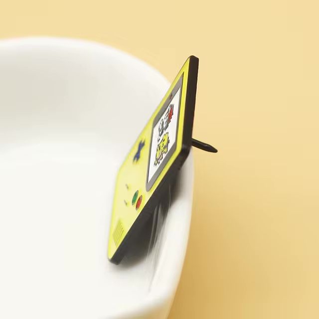 Pokémon Plaketten & Abzeichen: Pin’s GameBoy Pokémon – Neu und originalverpackt aus Genève von Resko 3