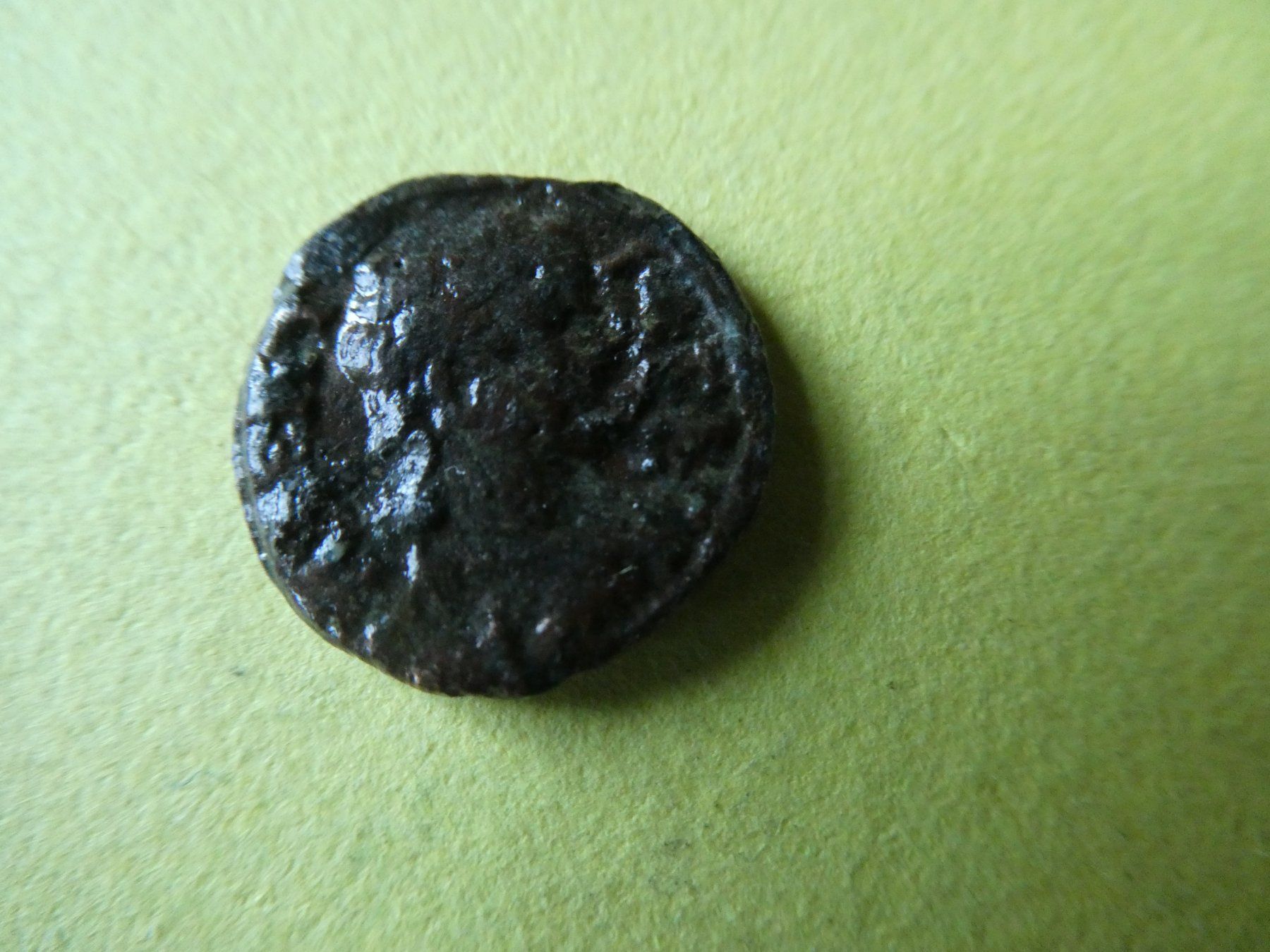 Alle Münzen: uralte Bronzemünze 18 mm     2.81 g – Gebraucht aus Hinterforst von Rohusri
