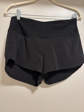 Lululemon Shorts schwarz Grösse 6 guter Zustand