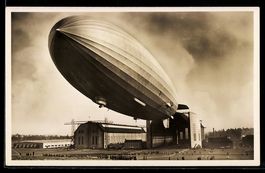 Aufstieg LZ 129 Hindenburg mit Ansicht a